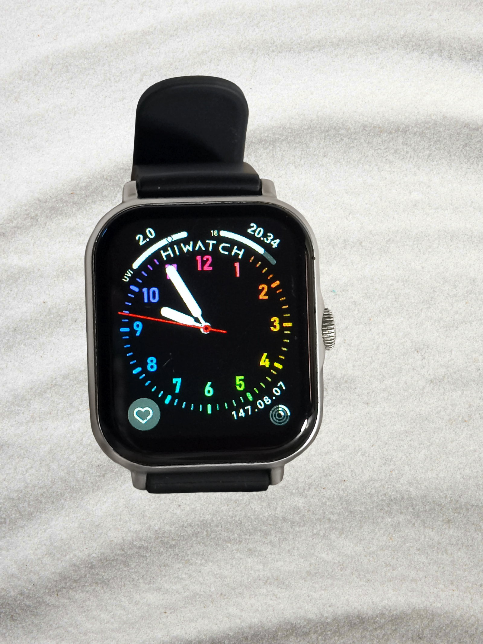 Premium Smart Watch with Fitness Tracker, Heart Rate Monitor & Sleek Silicon Strap – Budget-Friendly Smartwatch